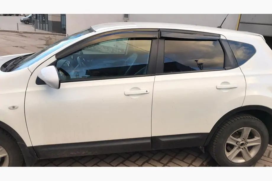 Deflector capota paravanturi Qashqai