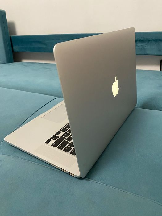 Macbook Pro 15 дюйм 250 Гб