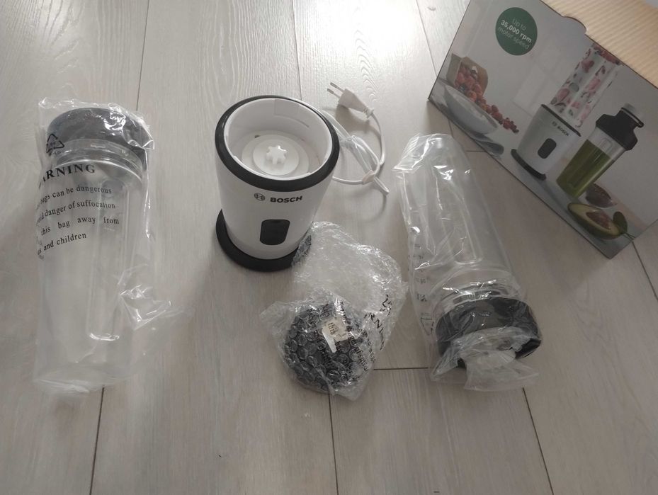 Блендер за шейкове BOSCH Smoothie Mixx2Go