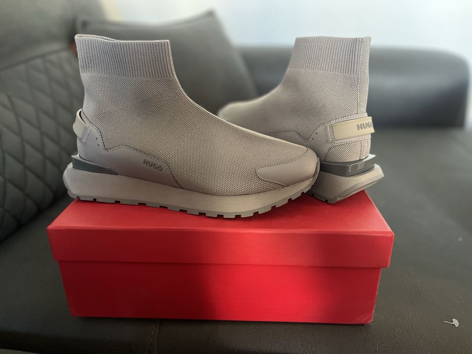 HUGO обувки 42 номер