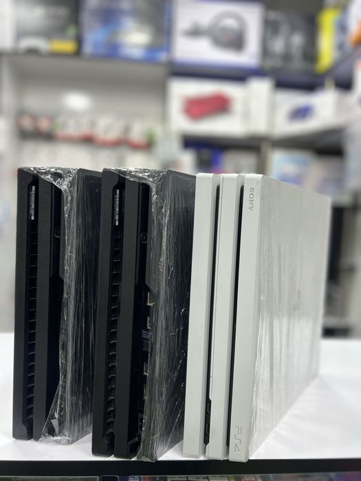 Playstation 4pro плейстейшн в идеальном состоянии с гарантией