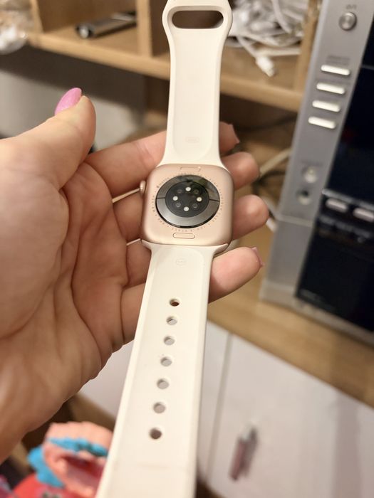 Продам часы Apple Watch series 10