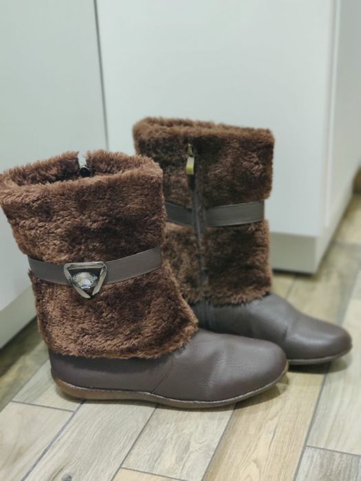 Cizme dama. Marimea 37, 35 lei