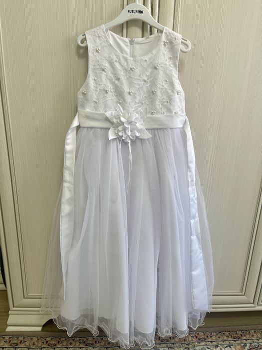 Продам платье для девочки