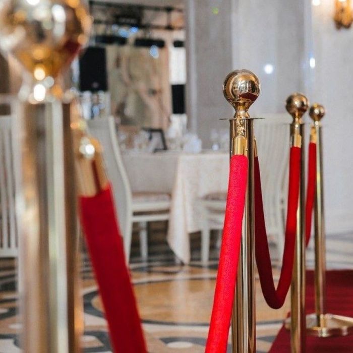 Арка, парфлекс  и красная дорожка