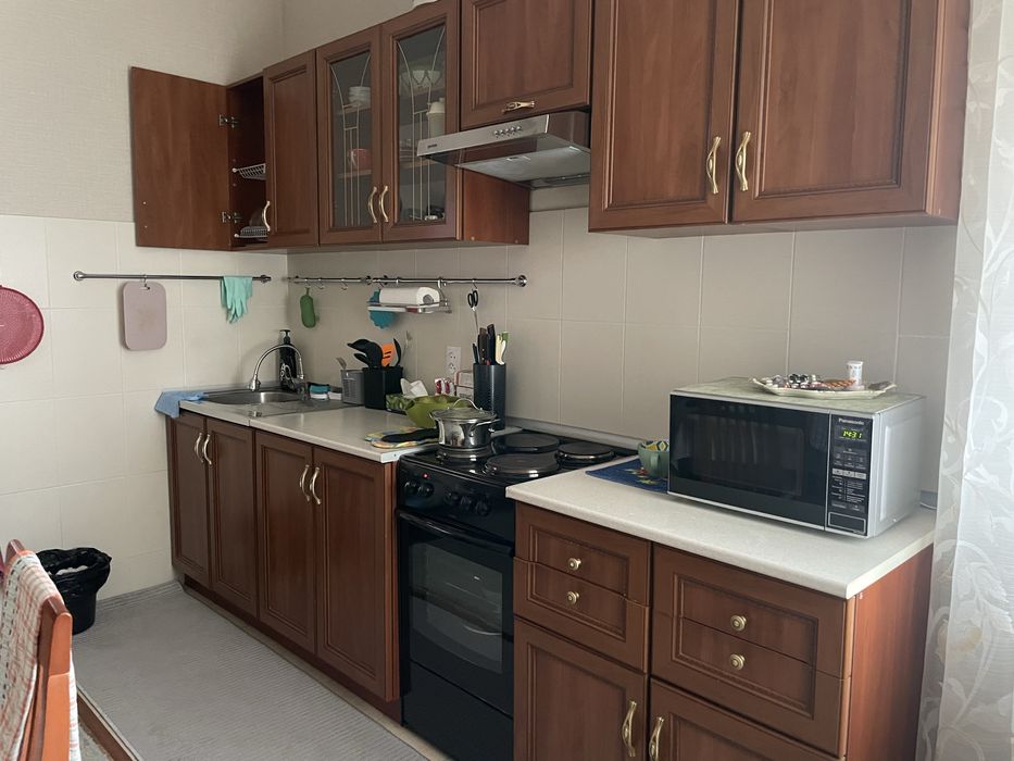 Продается кухня кухонный гарнитур