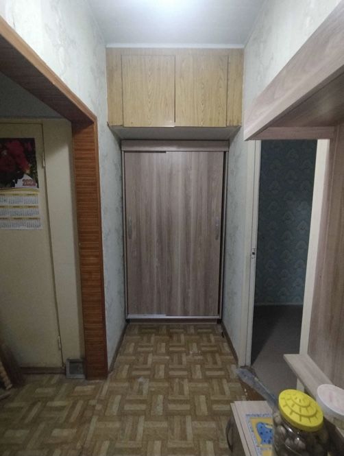 Продается 2-х комнатная квартра. Феруза. Эко базар. Чимган