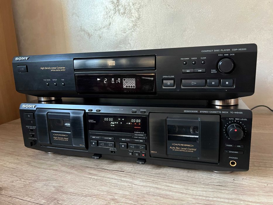 Sony CDP-XE220 cd player High Density Linear Converter