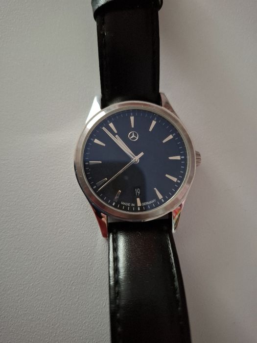 Ceas Mercedes-Benz