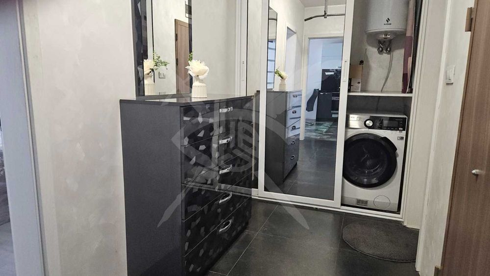 Дава се под наем Двустаен апартамент в Пловдив, Гагарин - 72 кв.м за 458.49 € - Снимка #2