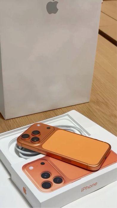 Айфон 17 про в илеальном состоянии