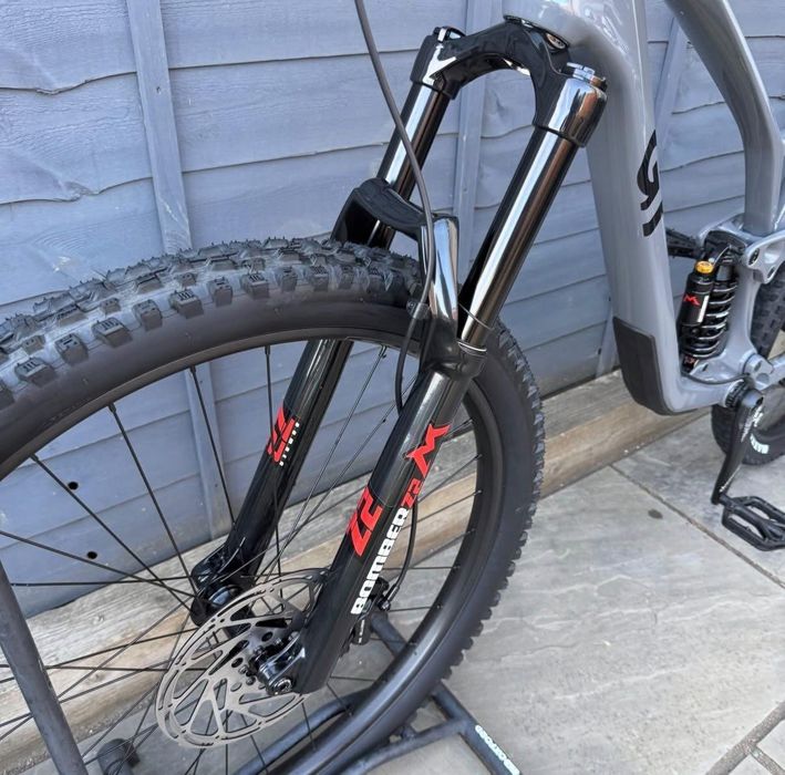 GT Sensor Carbon Elite /29/ 2024 Size L