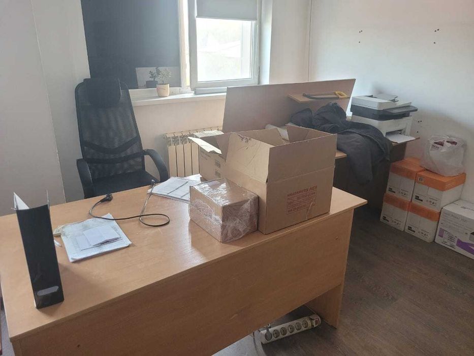 Продам офисные столы