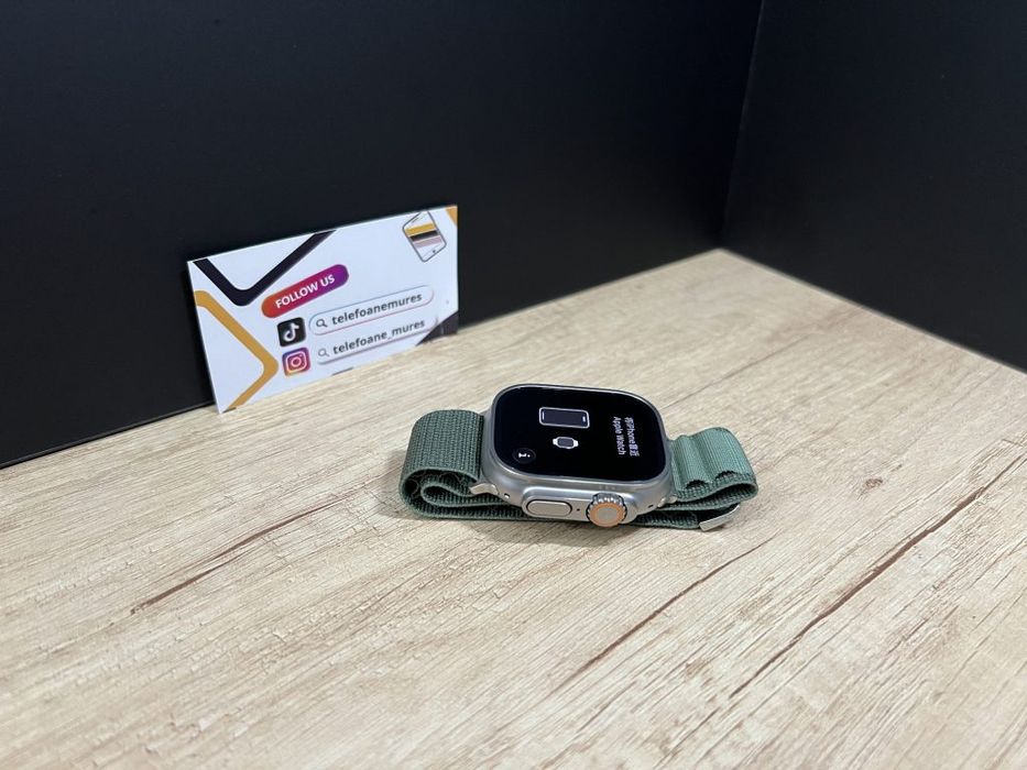 Apple Watch Ultra 2 49mm Natural Titanium Second-Hand Foarte Bun 2 ani