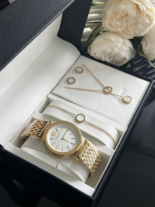 Женские наручные часы