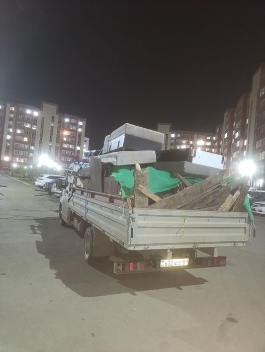 Вывоз мусора хлама мебель диван шкаф