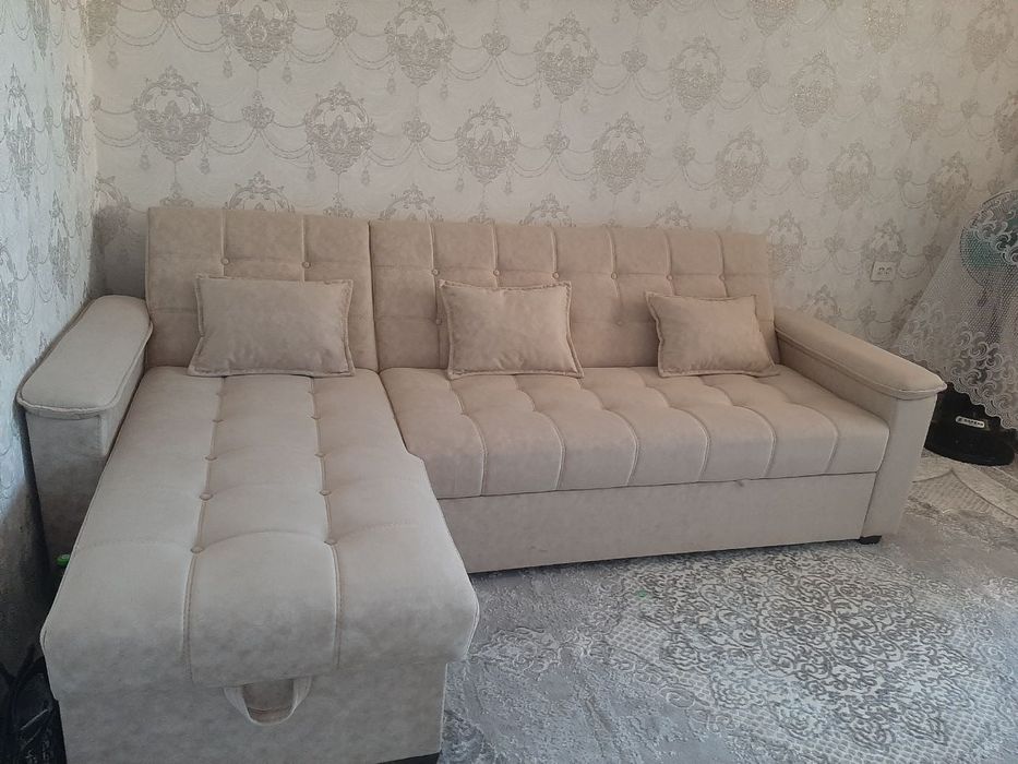 Хай тек угловой диван (Капот)