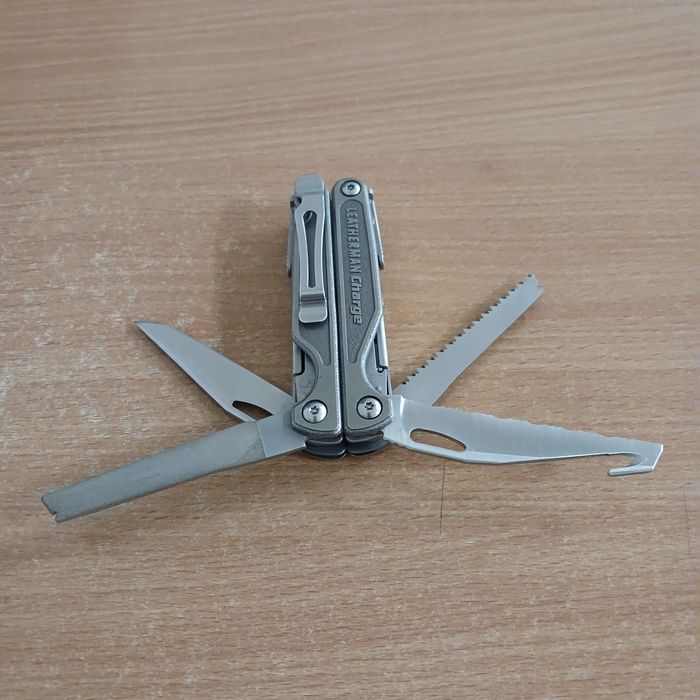 Мультитулы лезерман чардж тти