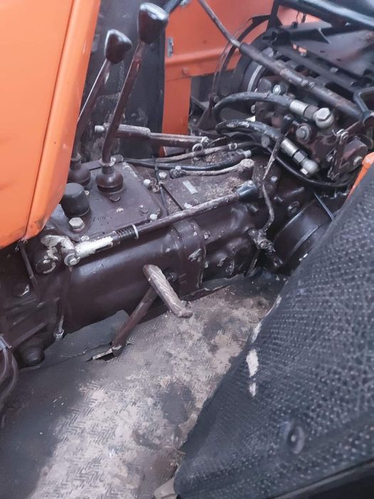 Tractor Fiat Universal 550 DTC original reductor 3 trepte anvelope noi