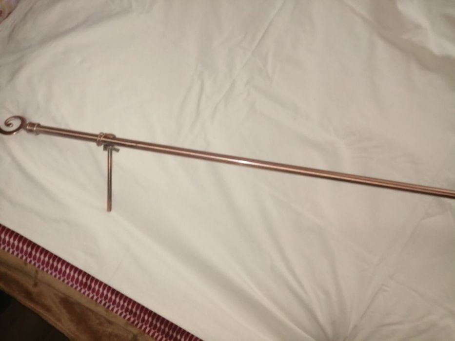 Гардина-ламбрикен. Из натурального дерева.