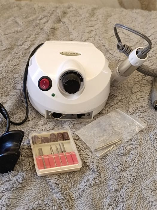 Маникюрный аппарат