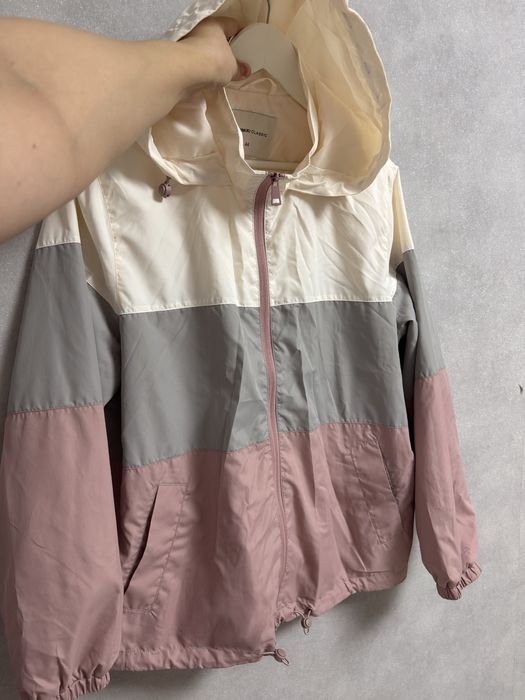 Куртки, ветровки