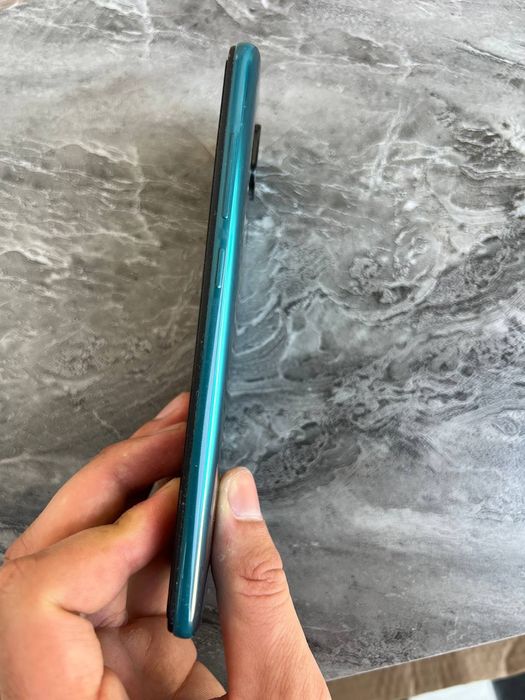 Telefon sotiladi Redmi 9 pro 128.4+2 gb xotirasi