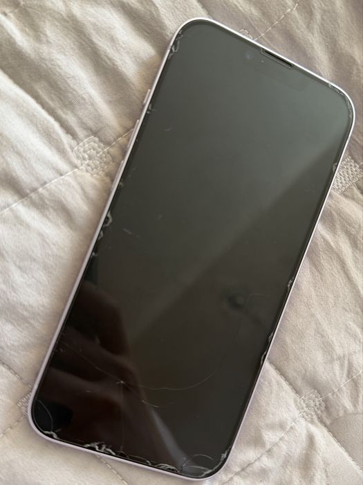 Продам Iphone 14