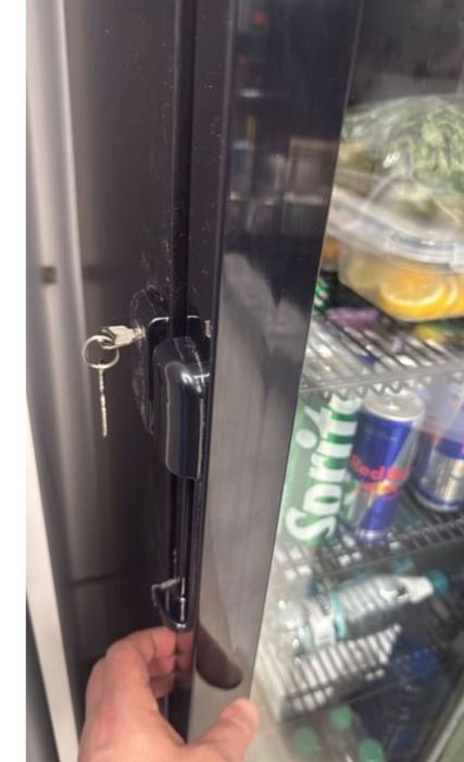 Продам холодильник