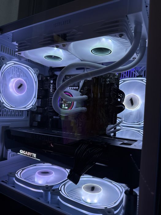 Vând PC GAMING i5 14600k cu 3070TI 8 GB