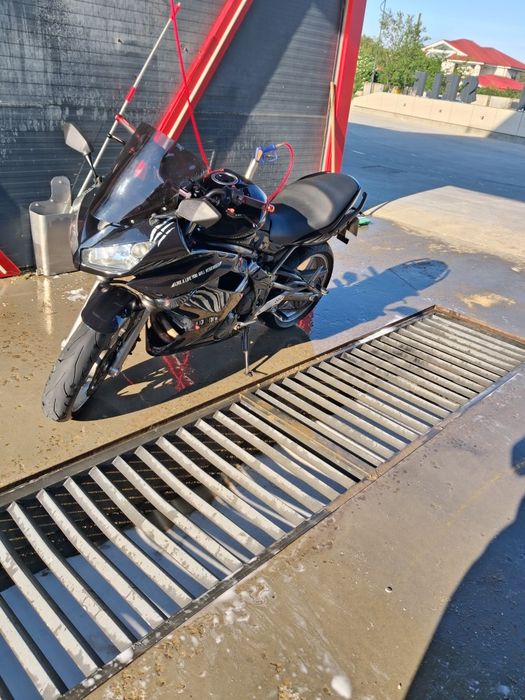 Se vinde Kawasaki er 6 f