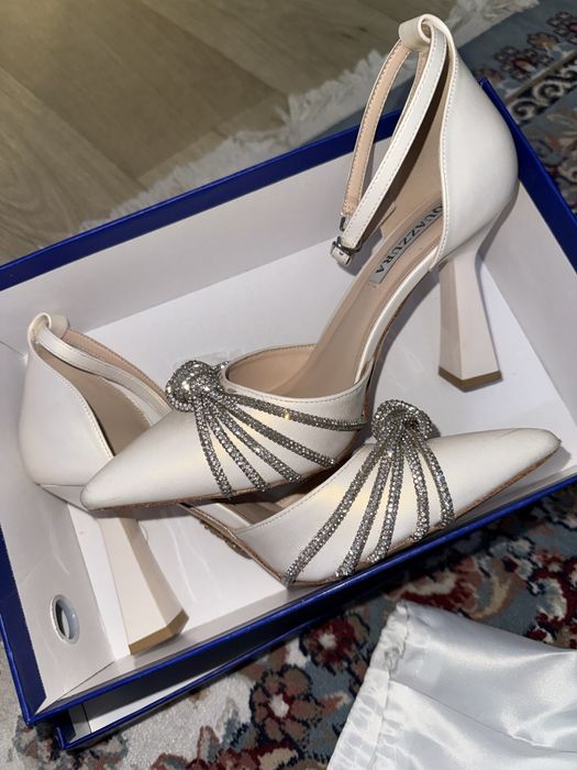 Продам красивые туфельки