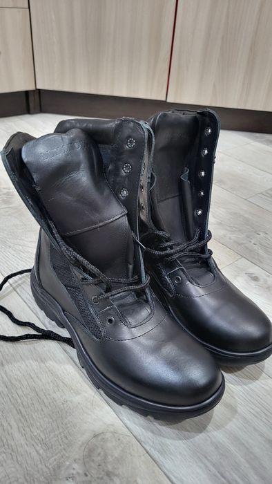 Продам берцы мужские