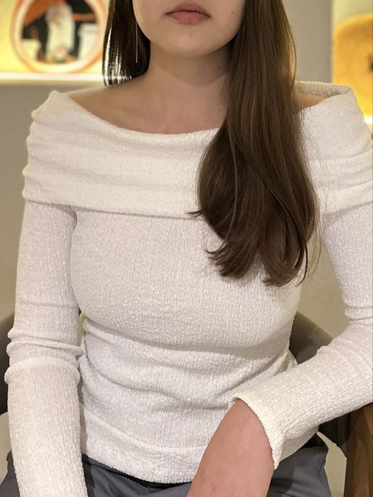 Белый лонгслив Zara