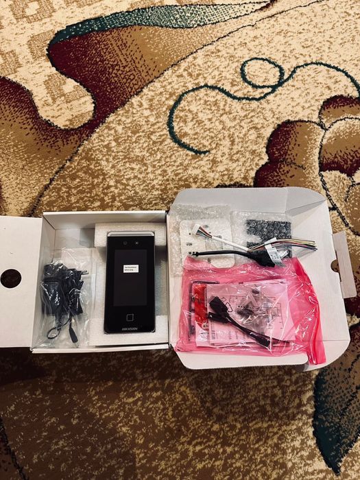 Терминал распознавание лиц HIKVISION