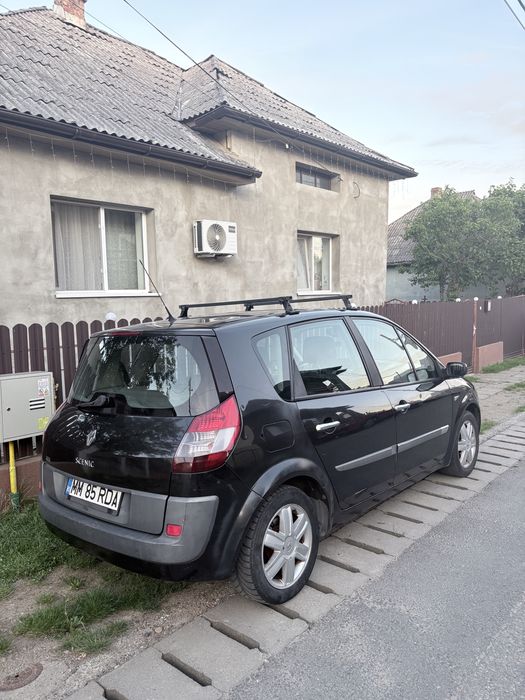 Renault scenic..