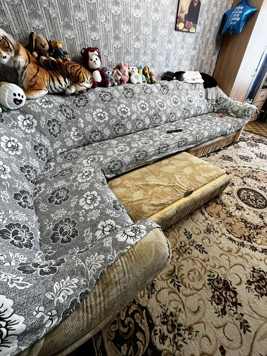 Продаем Диван хороший