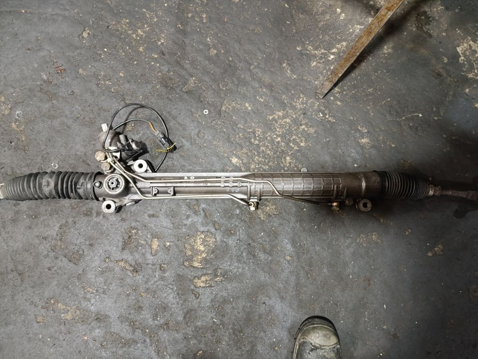 Рейка рулевая на Ауди А8D3 с датчиком из Германии