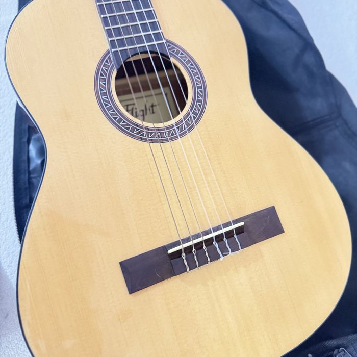 Гитара детская с чехлом новая