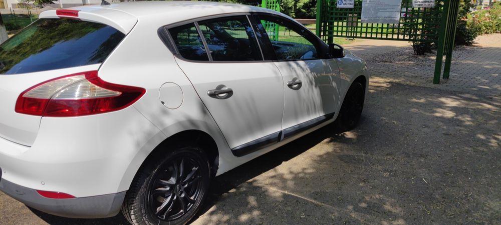 RENAULT Megane 2009 — imagine 3