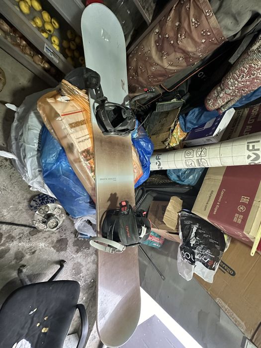 Сноуборд продам