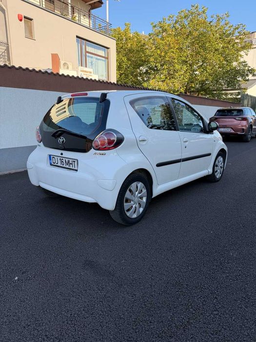 TOYOTA Aygo 2012 — imagine 2