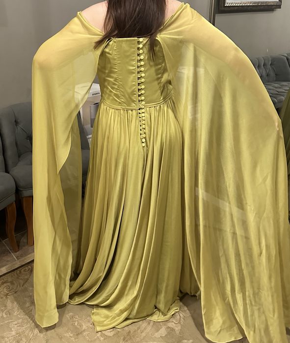 Платье вечернее рпзмер Л - ХЛ