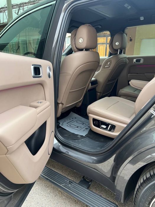 Lixiang L8 ultra restyling 2025 йил