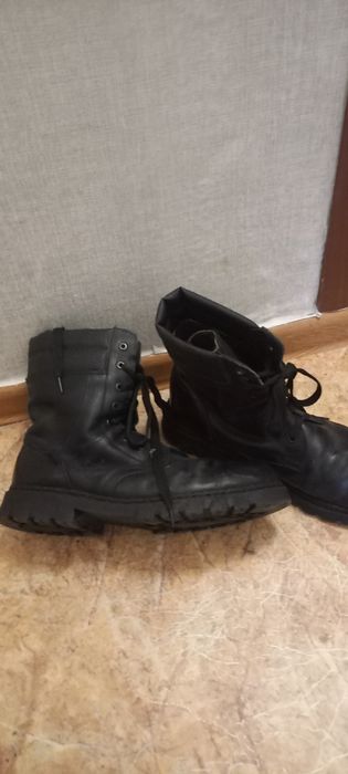 Берцы зимние 44 размер.