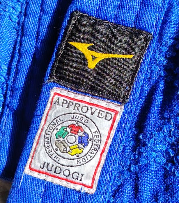 Кимоно для дзюдо Mizuno, размер 155см