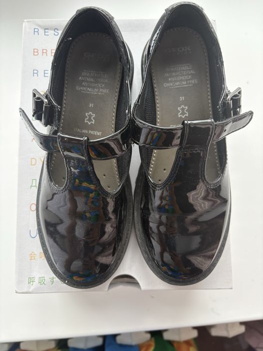 Продам туфли Geox