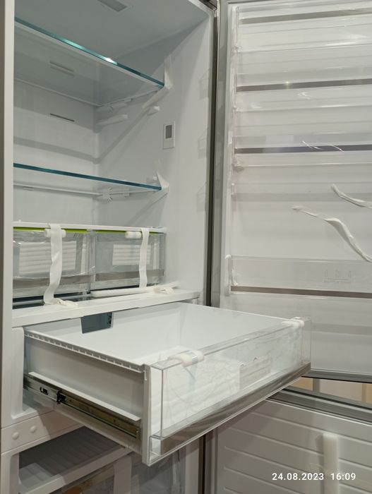 Холодильник Мидеа MDRB593FGF02