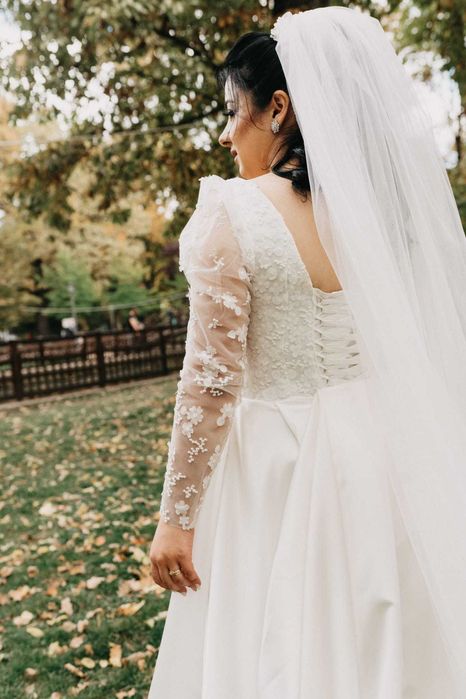 Vând rochie de mireasă