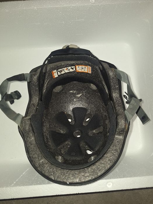 Каска "Oxelo",използвана